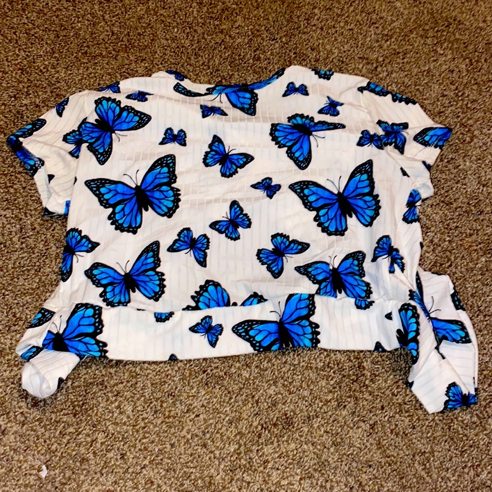 Butterfly crop top size medium ties in back